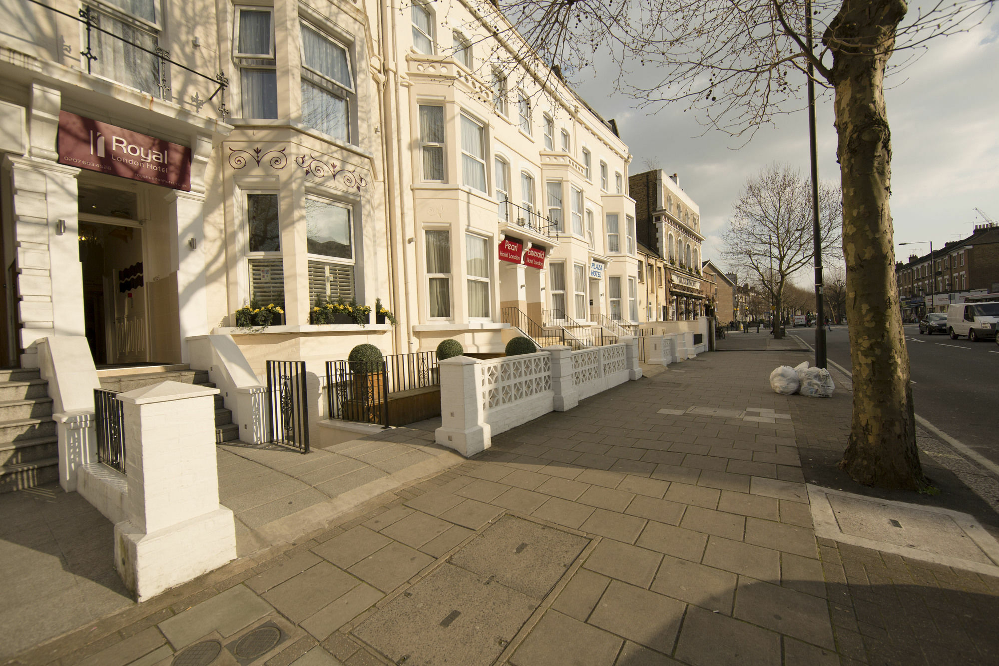 Royal London Hotel By Saba Exterior photo